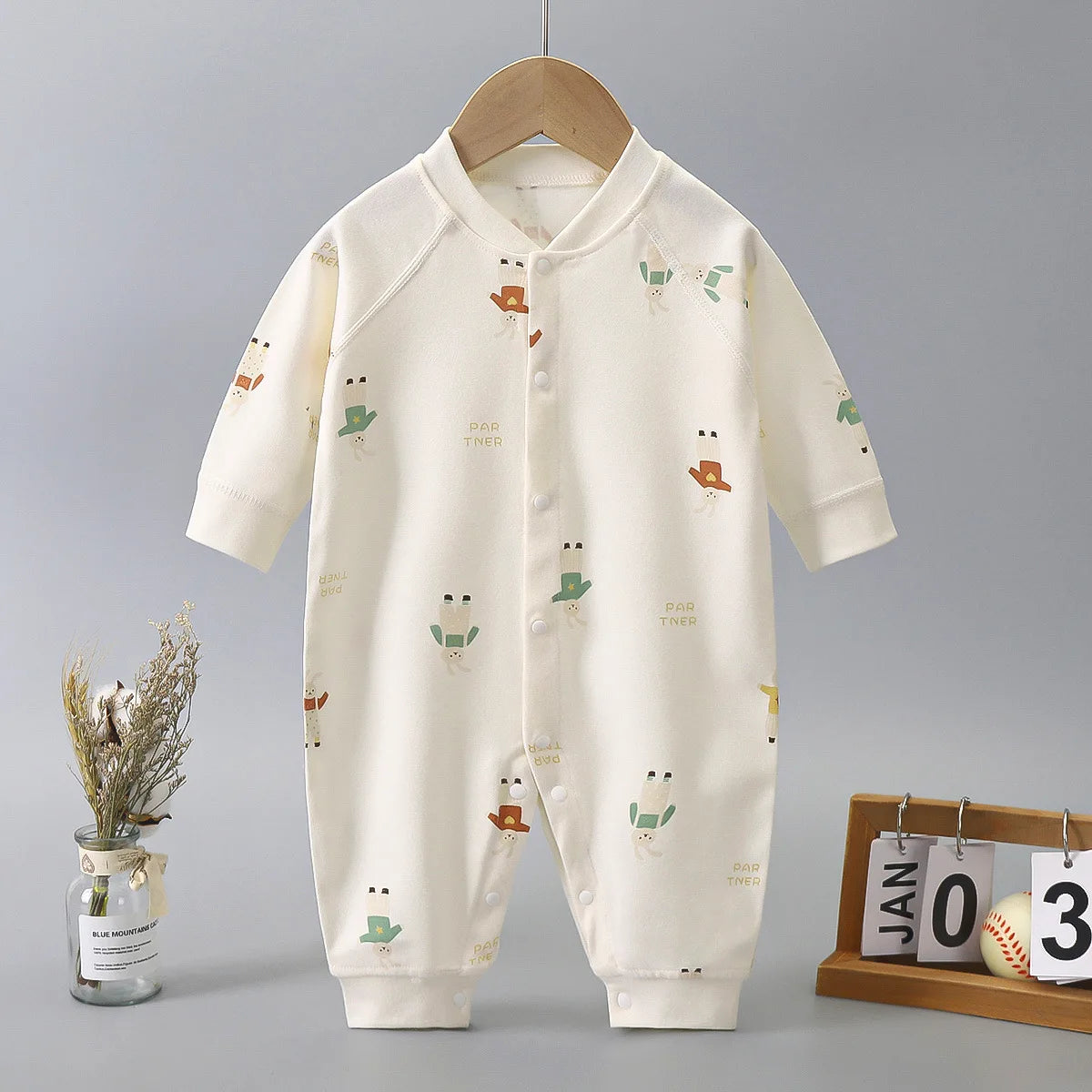Baby Autumn Clothes Long Sleeved Spring and Autumn Jumpsuit, Pure Cotton Baby Climbing Clothes Boneless Single Breasted Hoodie