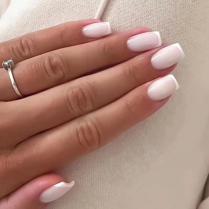 24Pcs/Set Sweet Love Fake Nail with Gradient French Press on Nails Reusable Short Full Cover Nail Tips for Women Wholesale