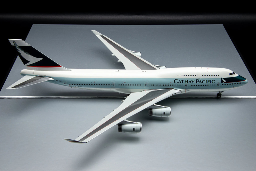 JCwings Cathay Pacific Boeing 747-400 VR-HOV 1:200 Diecast Aircraft Model SA2017