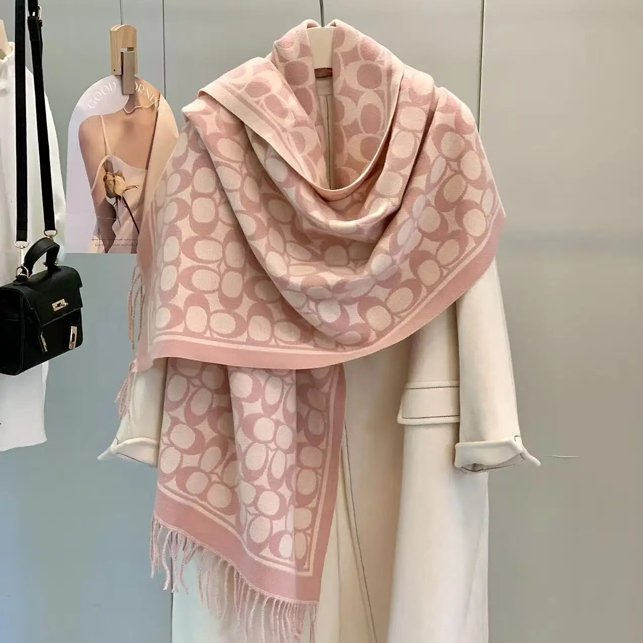 Fashionable Versatile Scarf Women's Sunscreen Warmth Air Conditioned Room Cover Blanket Gift Shoulder Shawl Chic Style Polyester