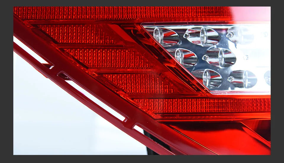 AKD Tail Lamp for Benz W204 LED Tail Light 2007-2013 C180 C200 C300 C350 C63 Rear Fog Brake Turn Signal Automotive Accessories