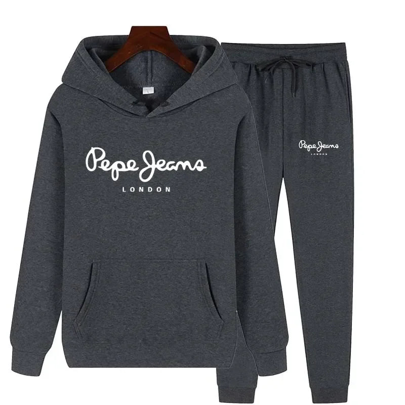 Two-piece sportswear for women, a hoodie and trousers set, fashionable autumn women's sportswear