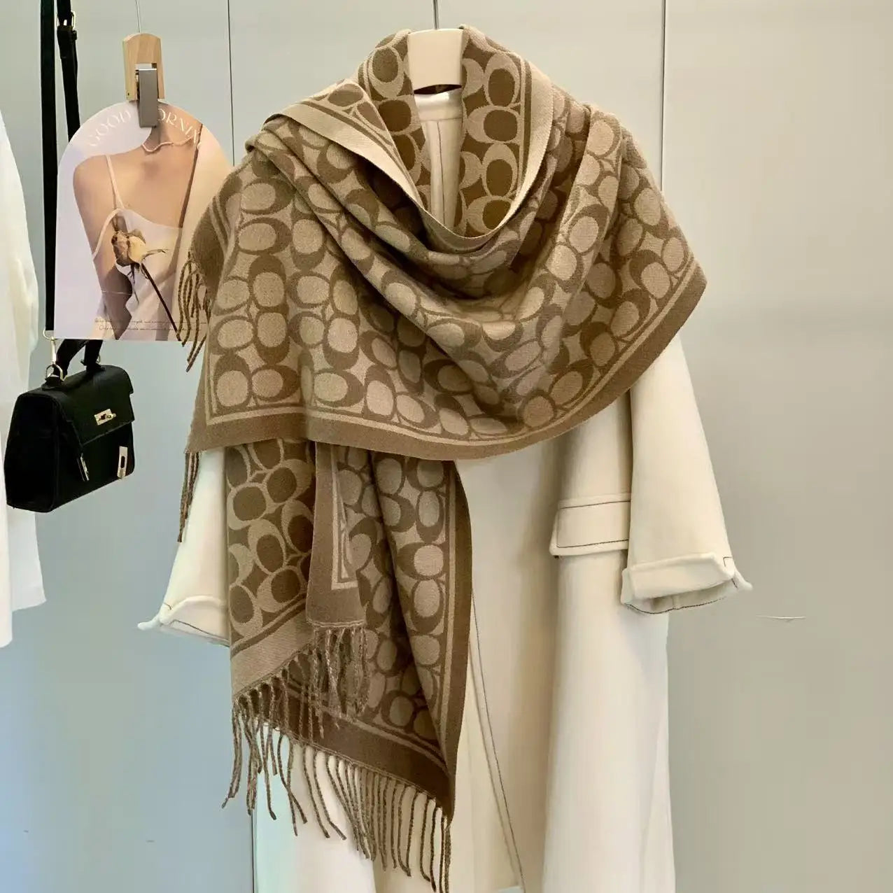 Fashionable Versatile Scarf Women's Sunscreen Warmth Air Conditioned Room Cover Blanket Gift Shoulder Shawl Chic Style Polyester