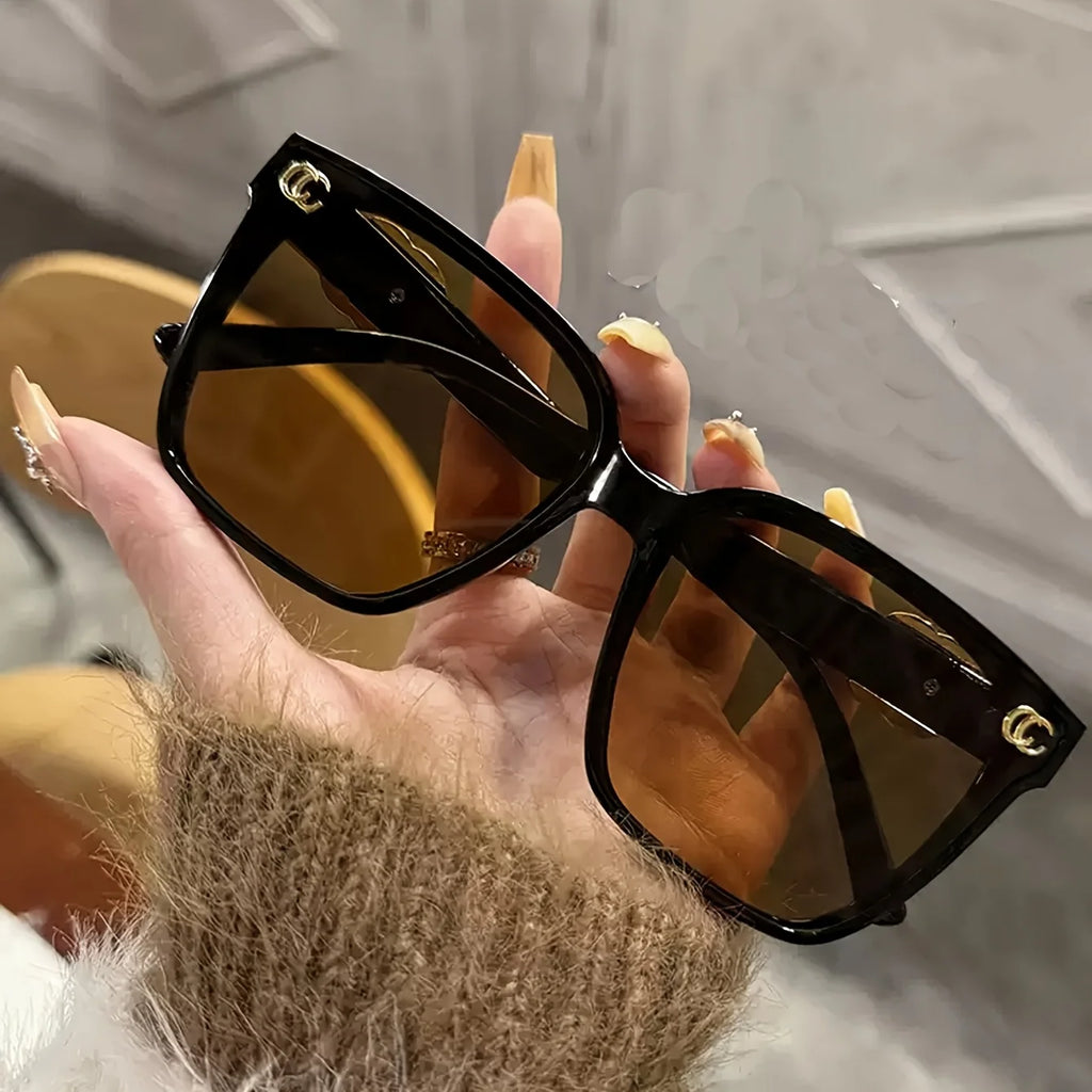 2026 New Fashion Cool Sunglasses Women Luxury Brand Flowers Anti Strong Light Letter Sun Glasses Ladies Gafas UV400