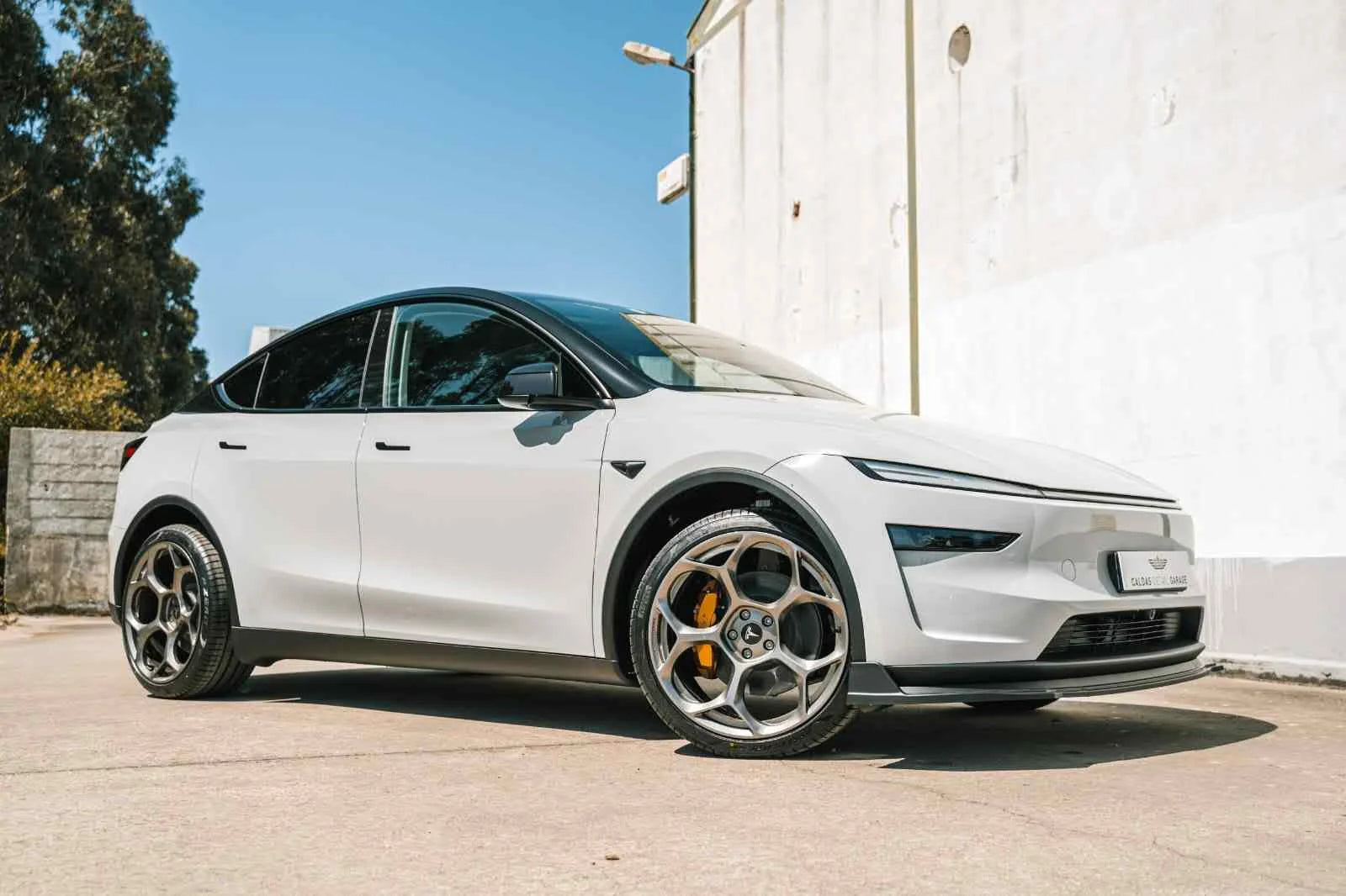 Qizhouchi High-end Customized 5x120 /112 Aluminum Alloy Forged Wheels with 5 Holes Passenger Wheels  MOQ 4 Pieces