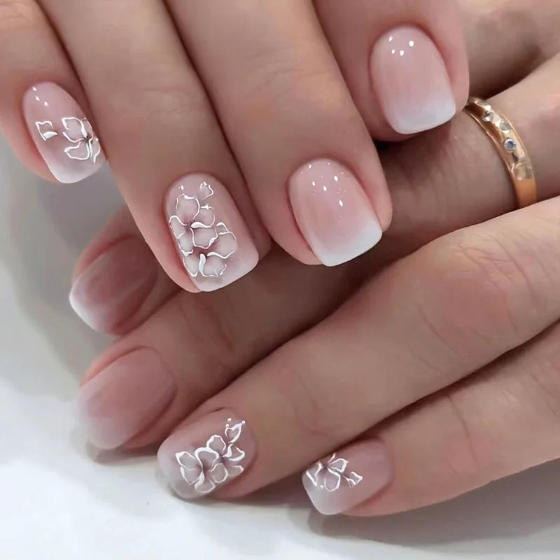 24Pcs/Set Sweet Love Fake Nail with Gradient French Press on Nails Reusable Short Full Cover Nail Tips for Women Wholesale