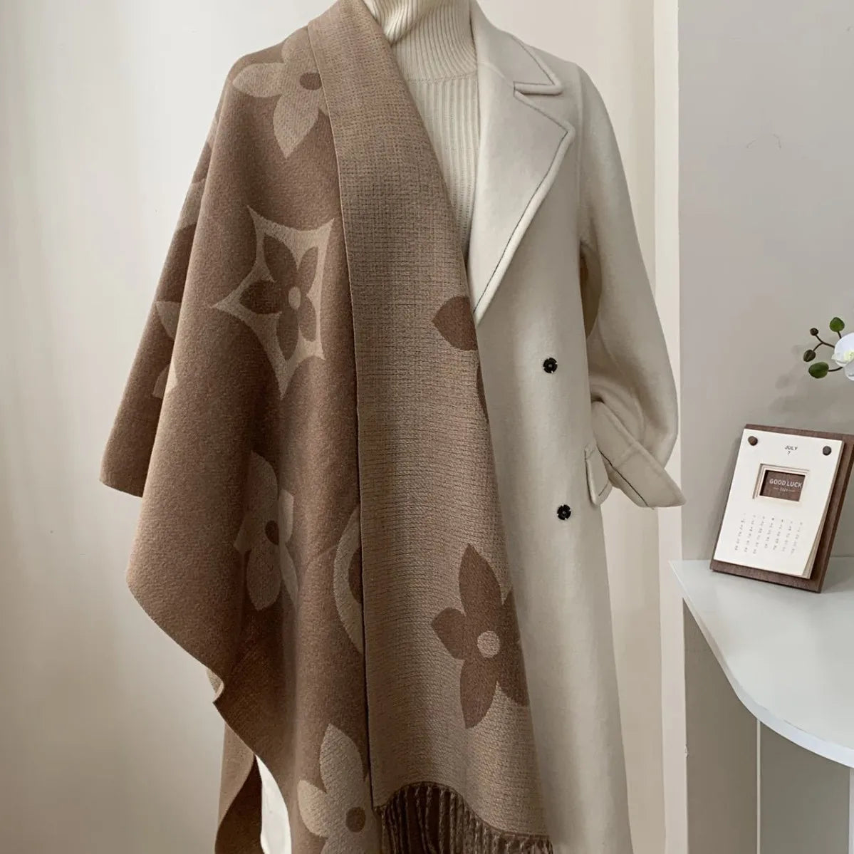 Elegant Double-Sided Cashmere-Imitating Shawl Women's Fashionable Air Conditioning Outerwear Versatile Autumn Winter Style