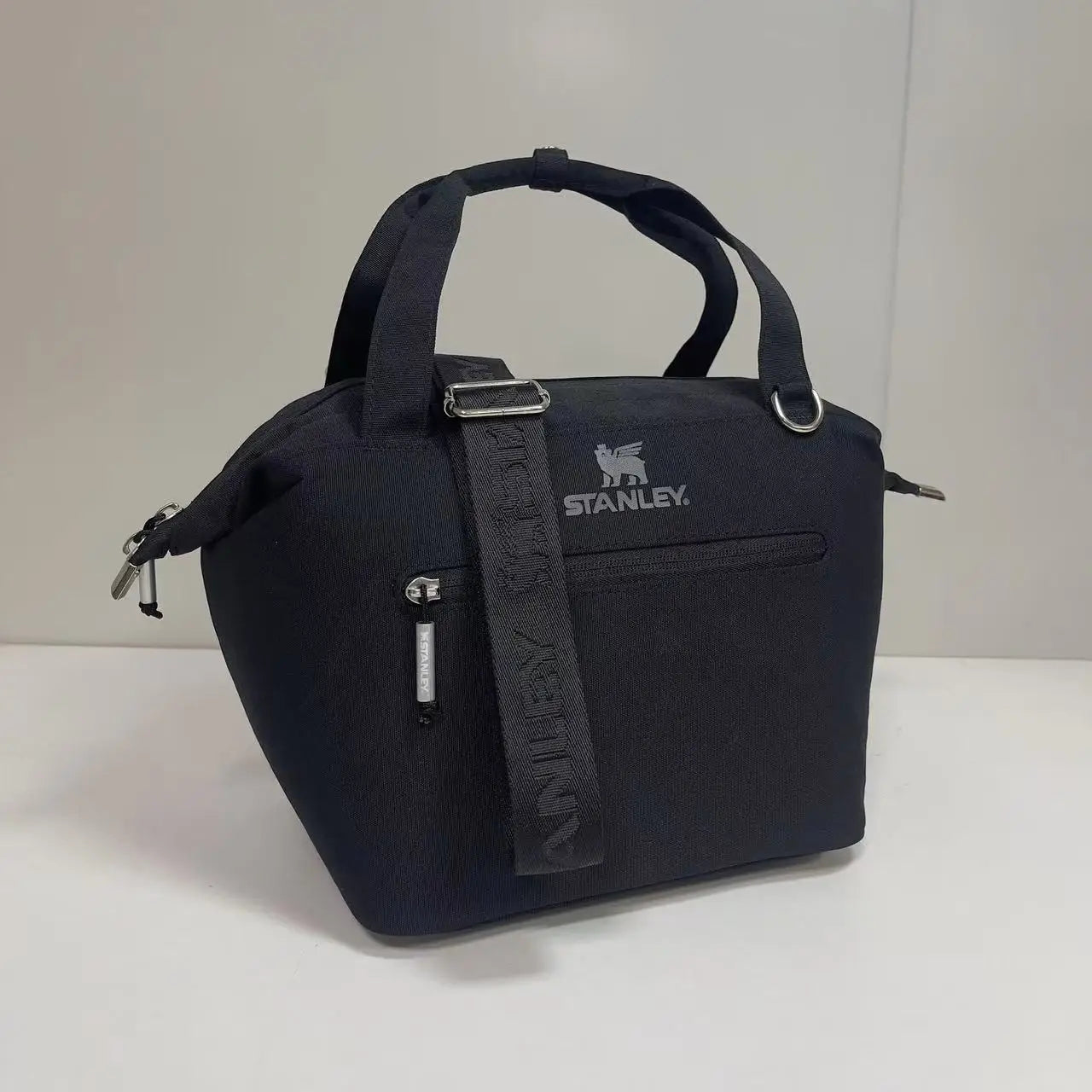 Viral TikTok Aesthetic Travel Bag: Hot Seller Crossbody Bag, Waterproof & Lunchproof Outdoor Handheld Tote, Must-Have Carryall
