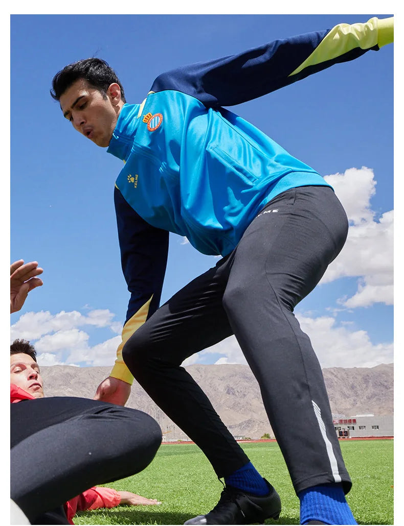 KELME Men's Running Jacket Football Sport Training Coat Windproof Fitness Jogging Sportwear Warm Lamb Woll Jackets 8361WT1064