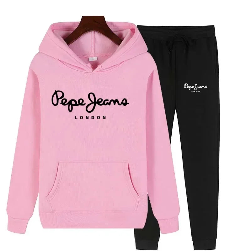Two-piece sportswear for women, a hoodie and trousers set, fashionable autumn women's sportswear