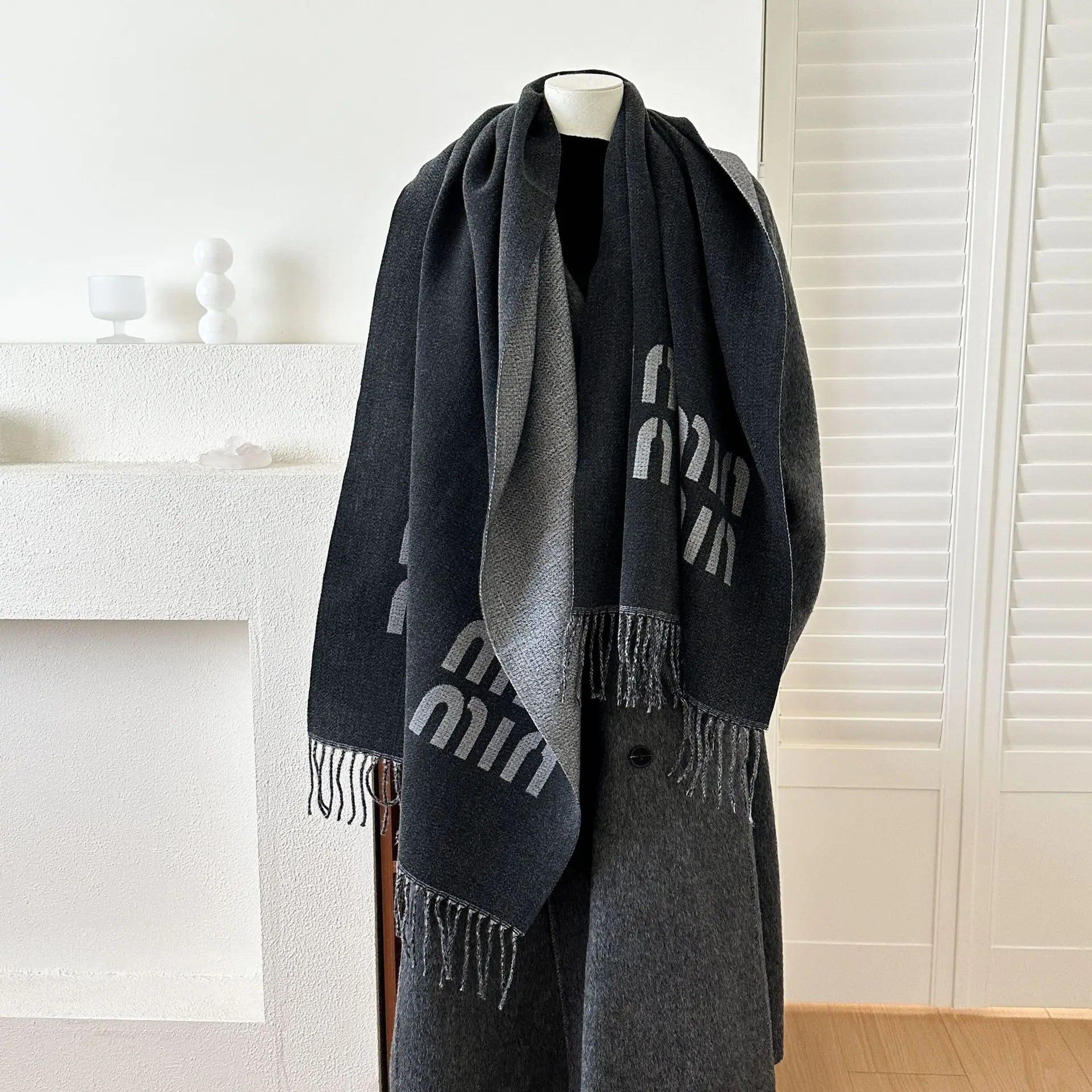 Oversized Letter Print Shawl Scarf for Women Acrylic Wool Like Warm Thick Knit Wrap Scarf Blanket Scarf Versatile Fashion