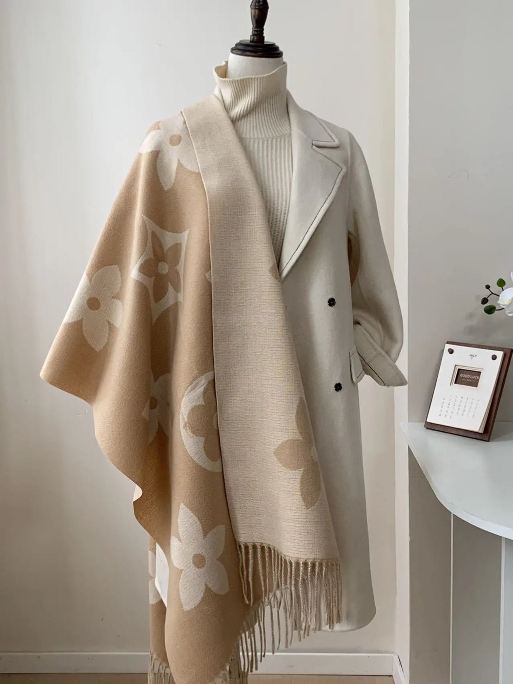 Elegant Double-Sided Cashmere-Imitating Shawl Women's Fashionable Air Conditioning Outerwear Versatile Autumn Winter Style