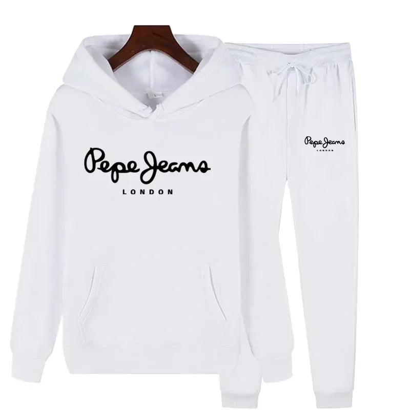 Two-piece sportswear for women, a hoodie and trousers set, fashionable autumn women's sportswear