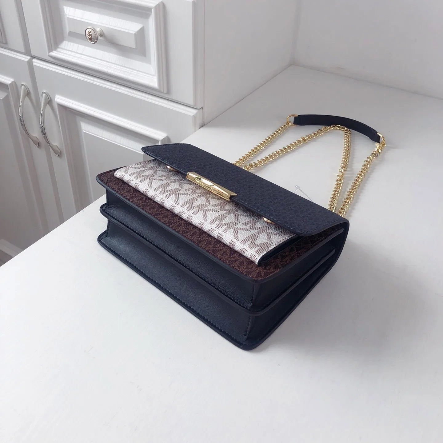 Michael Kors Women's Luxury Design Shoulder Bag Classic Fashion Crossbody High Quality for Casual Or Business Wear Handbag