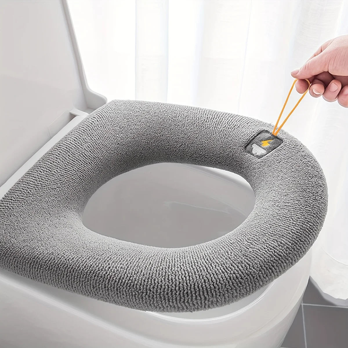 1PC Universal Toilet Seat Cover Pad Four Seasons Washable Toilet Ring Cover for Home And Hotel Use