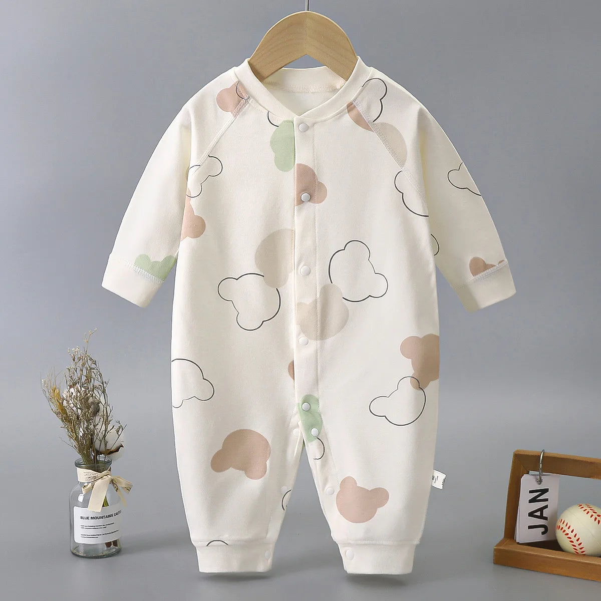 Baby Autumn Clothes Long Sleeved Spring and Autumn Jumpsuit, Pure Cotton Baby Climbing Clothes Boneless Single Breasted Hoodie