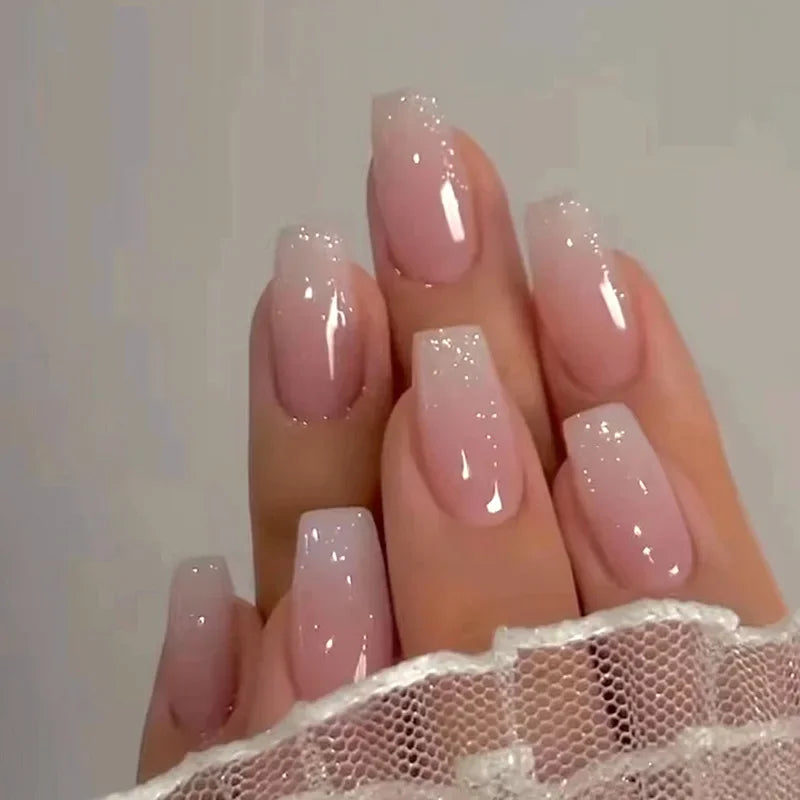 24Pcs/Set Sweet Love Fake Nail with Gradient French Press on Nails Reusable Short Full Cover Nail Tips for Women Wholesale