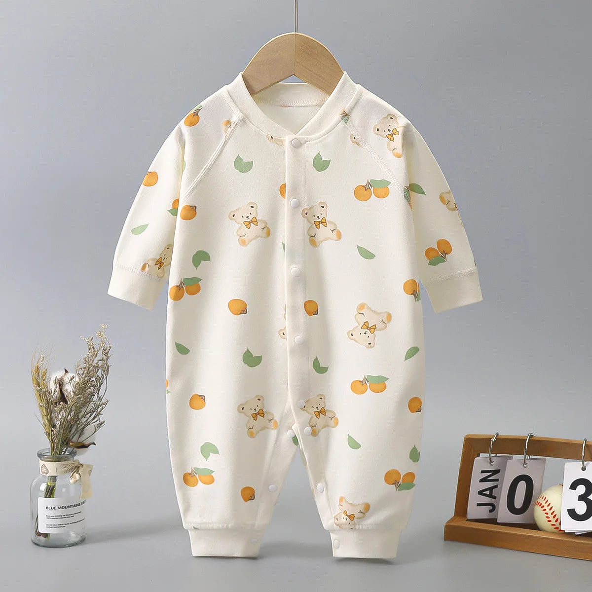 Baby Autumn Clothes Long Sleeved Spring and Autumn Jumpsuit, Pure Cotton Baby Climbing Clothes Boneless Single Breasted Hoodie