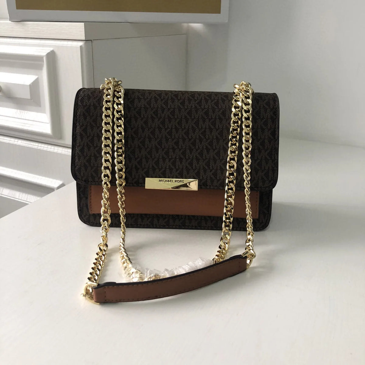 Michael Kors Women's Luxury Design Shoulder Bag Classic Fashion Crossbody High Quality for Casual Or Business Wear Handbag