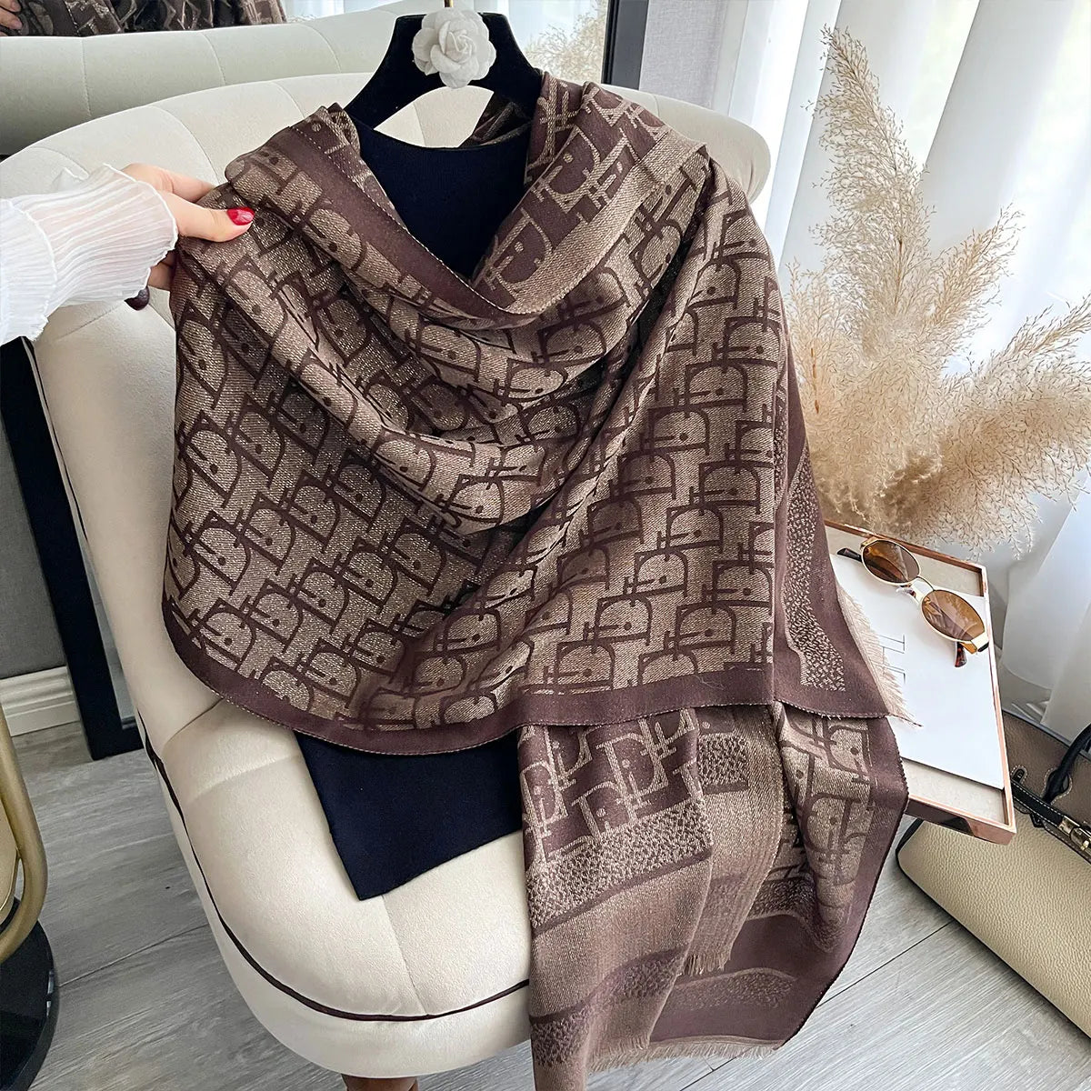 2025 Ladies Muslim Hijab Golden Thread Scarves Spring and Autumn Sun Protection Decoration Shawl Foulard Wrap Headscarf Scarf