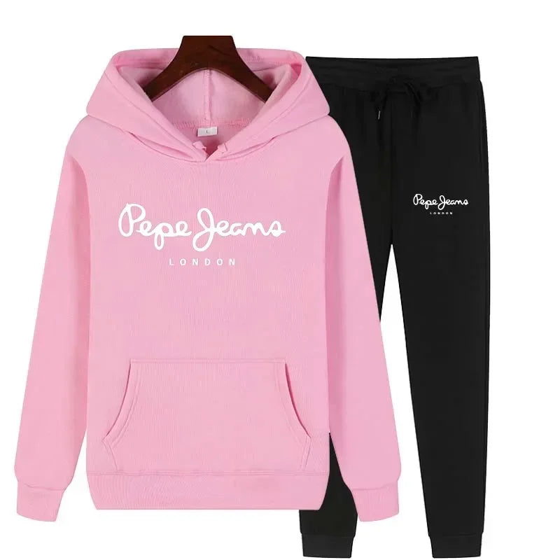 Two-piece sportswear for women, a hoodie and trousers set, fashionable autumn women's sportswear