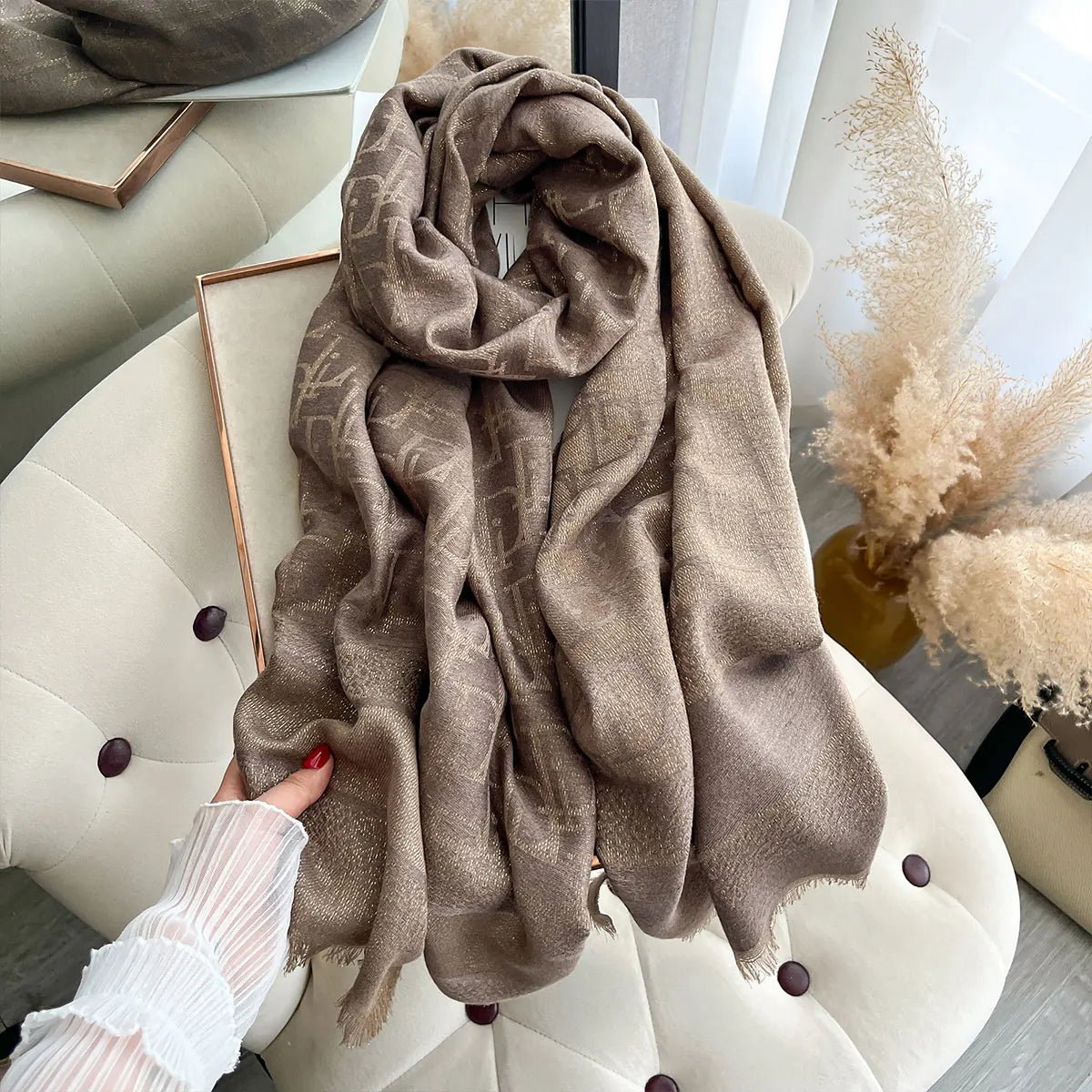 2025 Ladies Muslim Hijab Golden Thread Scarves Spring and Autumn Sun Protection Decoration Shawl Foulard Wrap Headscarf Scarf