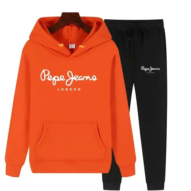 Two-piece sportswear for women, a hoodie and trousers set, fashionable autumn women's sportswear