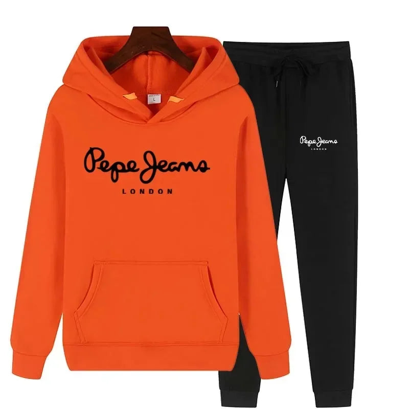 Two-piece sportswear for women, a hoodie and trousers set, fashionable autumn women's sportswear