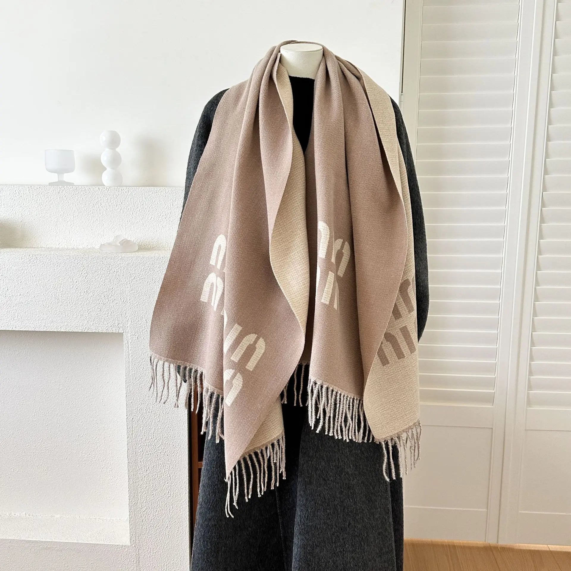 Oversized Letter Print Shawl Scarf for Women Acrylic Wool Like Warm Thick Knit Wrap Scarf Blanket Scarf Versatile Fashion
